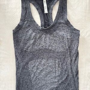 Athleta Gray momentum tank